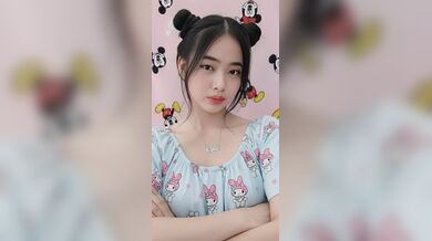 Perkosa keponakan di kamar hotel