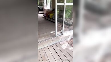 Thick Busty Latina Outdoor Cum Swallow