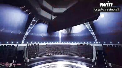 Musculosa Brandi Mae enfrenta o lutador novato Marcello numa intensa luta de wre