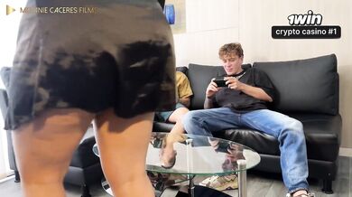 Amateur Latina sucks immense dick, homemade porn! Best xxx ever!