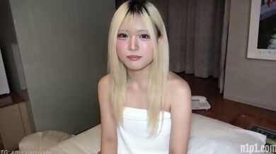 FC2 PPV 4871866 【無】強性欲ギャル⤴「今日もイッパイ出させてあげる！」絶え間なく刺激されてスッカラカン…、何度も全身震わせ絶頂、嬉しそうにゴックン、大量顔射、中だしの三連発